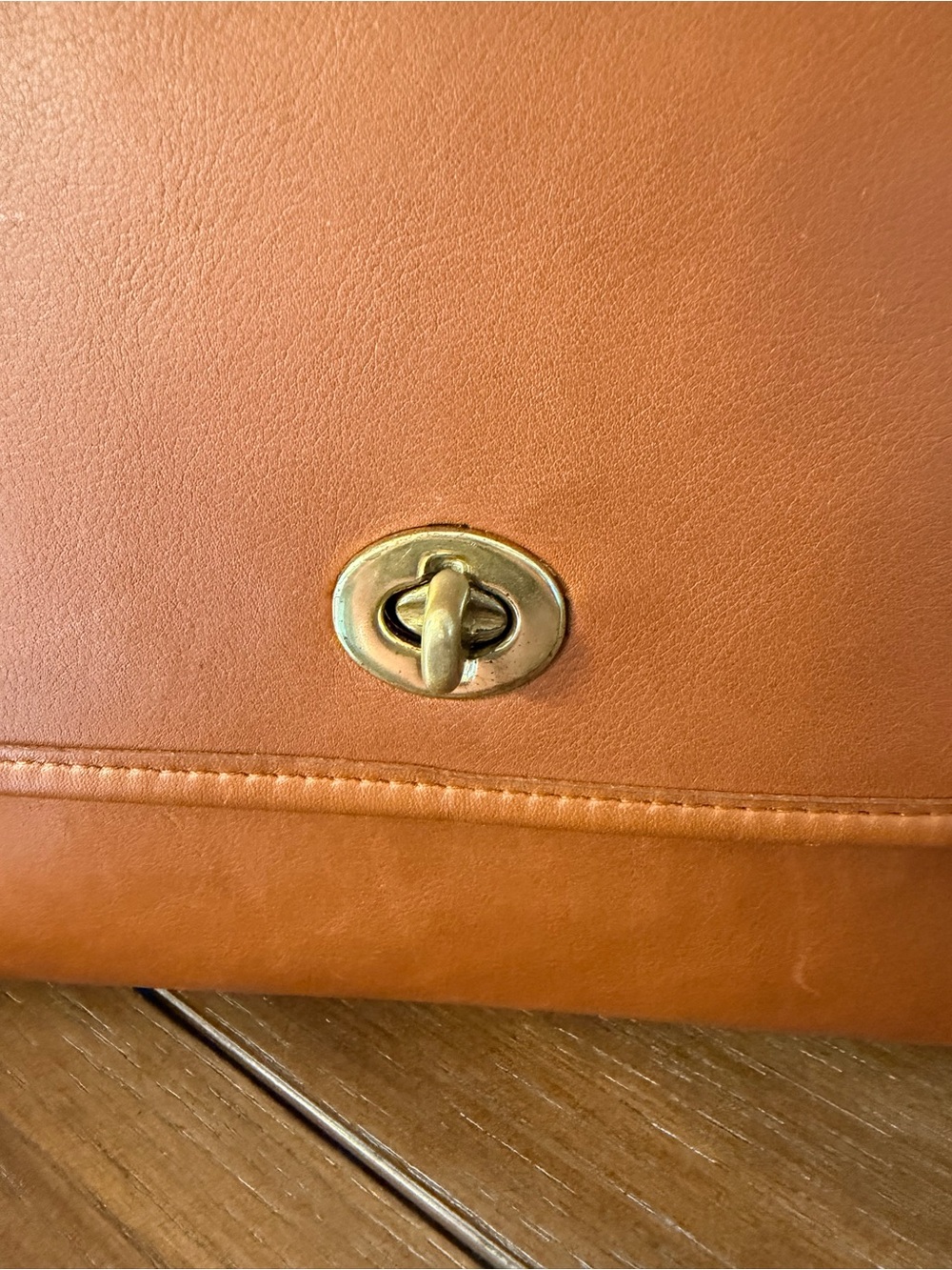 Vintage Coach Court Bag - British Tan - Picture 7 of 7